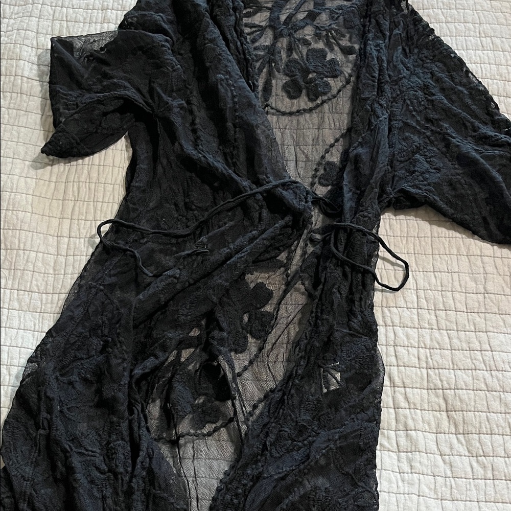 Black Lacy Sheer Women’s Kimano